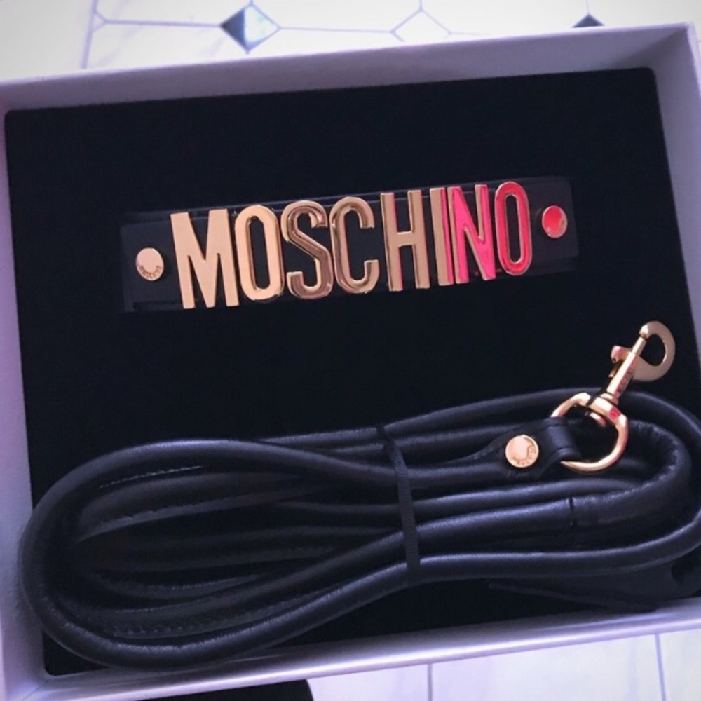 Moschino dog collar & lead!! Highly sought after - Picture 6 of 10